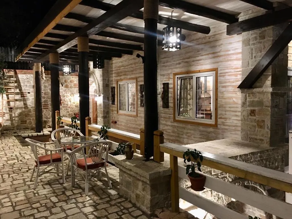 Hotel Rahoni Park & Suites Dhermi